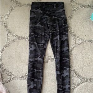 Camo leggings!